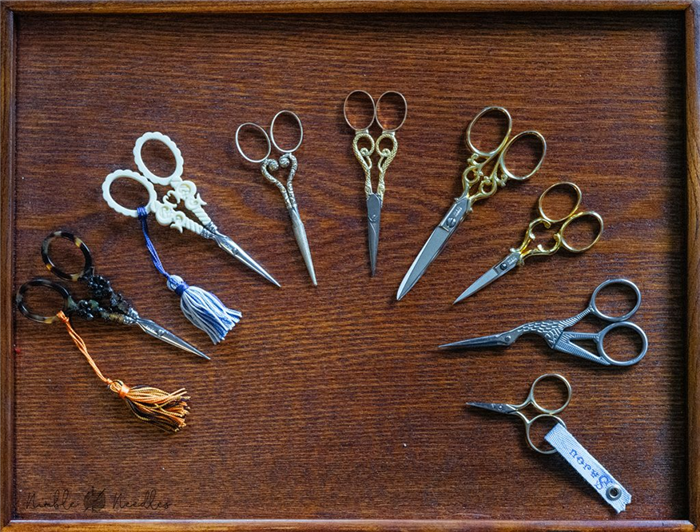 коллекция ножниц - это действительно уникальная идея подарка для вязальщиц